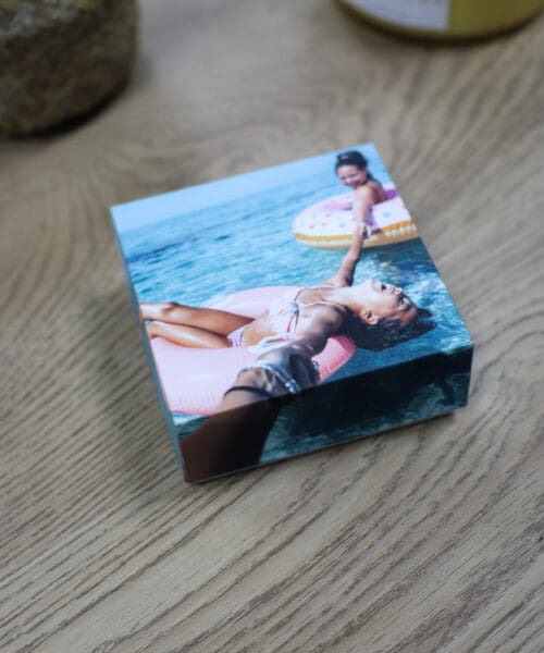 Alternative view of Pull-Out Photo Box